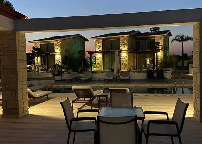 Sunshine Villa: Getaway In Kallithea